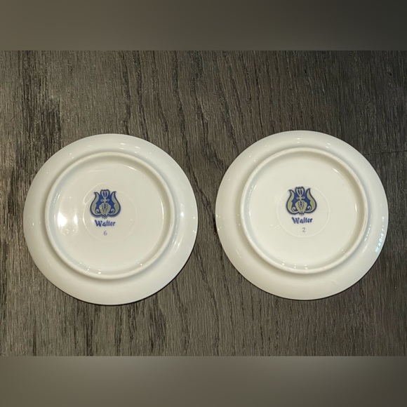 Pair of Vintage Mini Collector Plates 1966 Joan Walsh Anglund 4" Diameter Fall - Picture 2 of 2